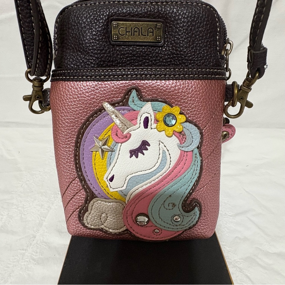 Chala Magical Unicorn Cell Phone Crossbody Bag in pink multicolor faux leather - Picture 2 of 7